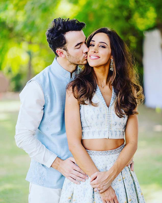 Why Kevin Jonas And Danielle Jonas May Have The Sweetest Love Story E Online